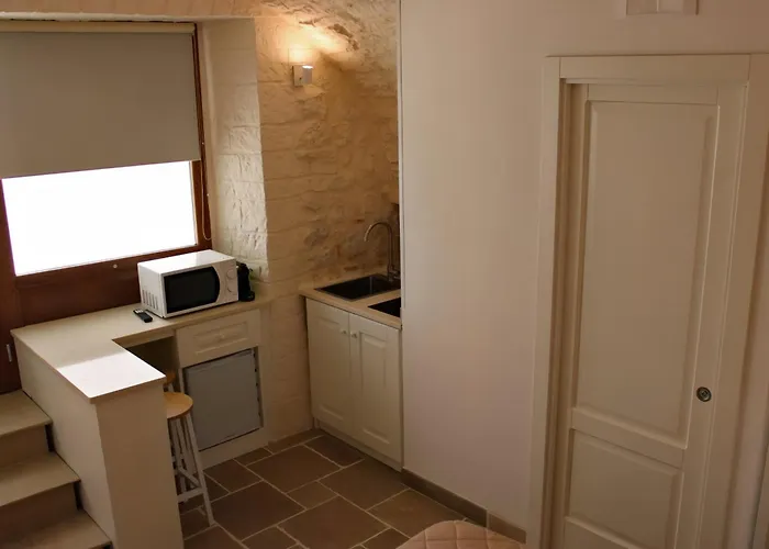 Campanile Bed & Breakfast 3*